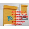 Persiana con motor, cajón y accionamiento con pulsador wifi