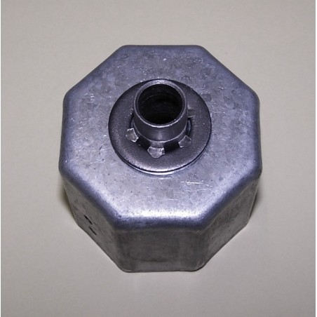 Contera metálica con tubo pasante para espiga 12 de diámetro eje octogonal 58 milímetros
