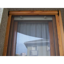 Mosquitera enrrollable en hueco